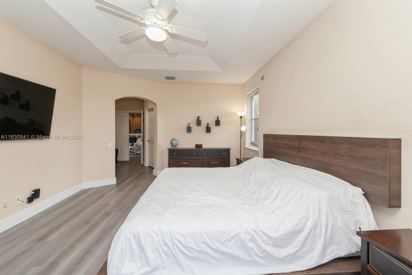 THREE ISLANDS 3RD SECTION - Residential Lease