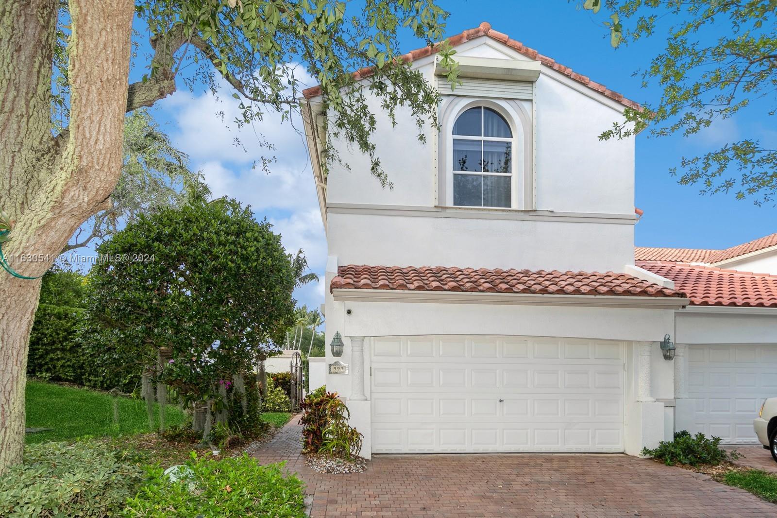 999 N Harbor Vw N Vw 999, Hollywood, Broward County, Florida - 3 Bedrooms  
3 Bathrooms - 