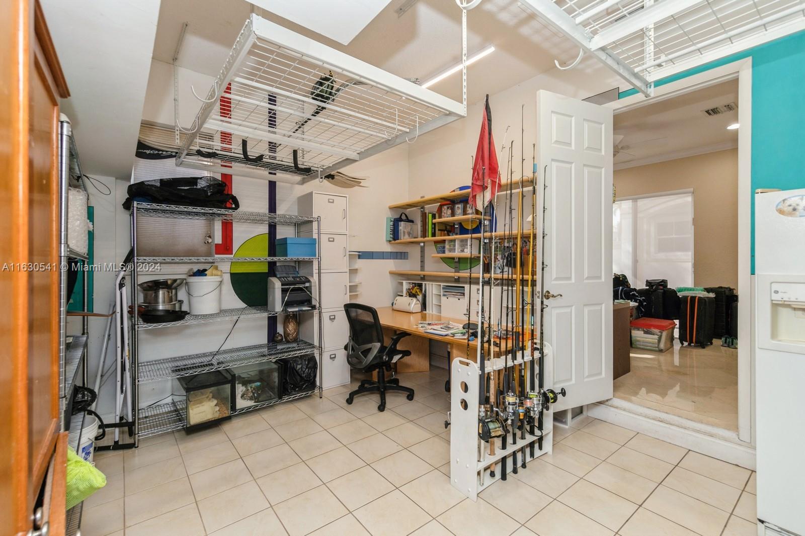 THREE ISLANDS 3RD SECTION - Residential Lease