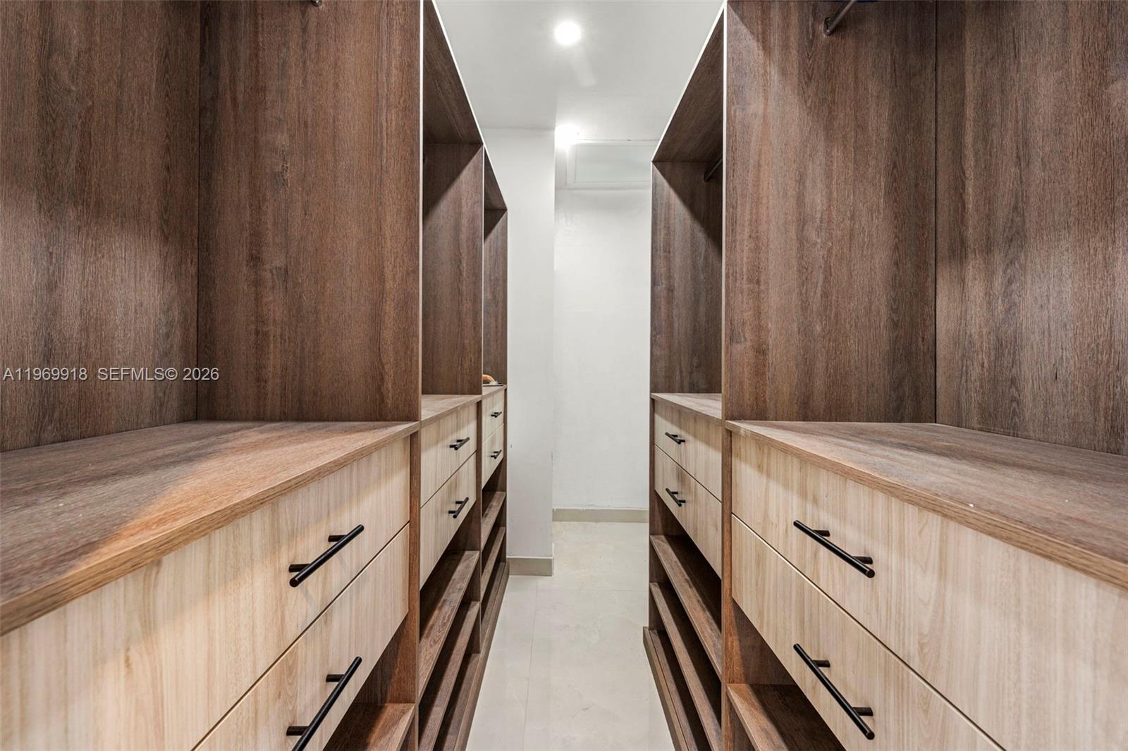 NORMANDY GOLF COURSE - Residential Lease