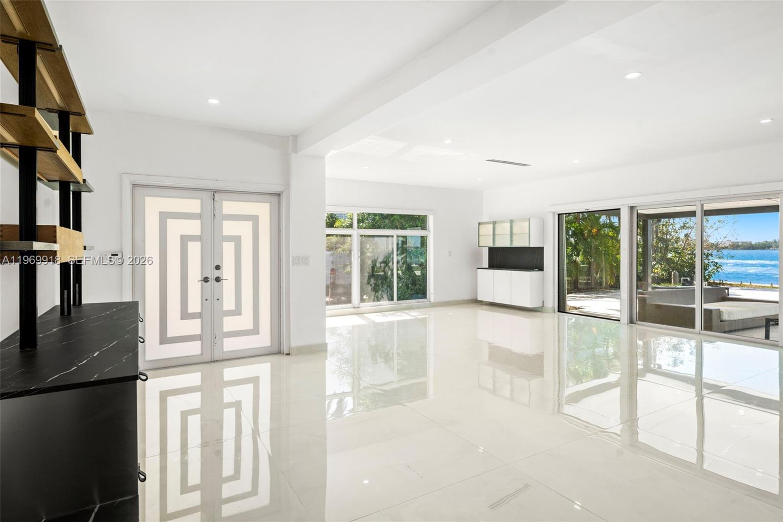 NORMANDY GOLF COURSE - Residential Lease