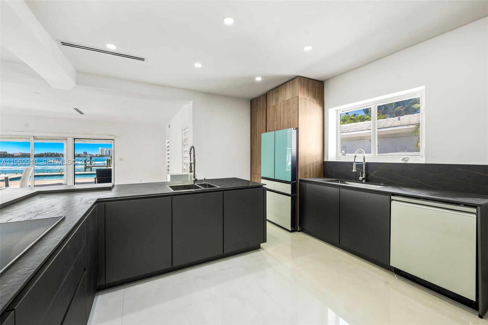 NORMANDY GOLF COURSE - Residential Lease