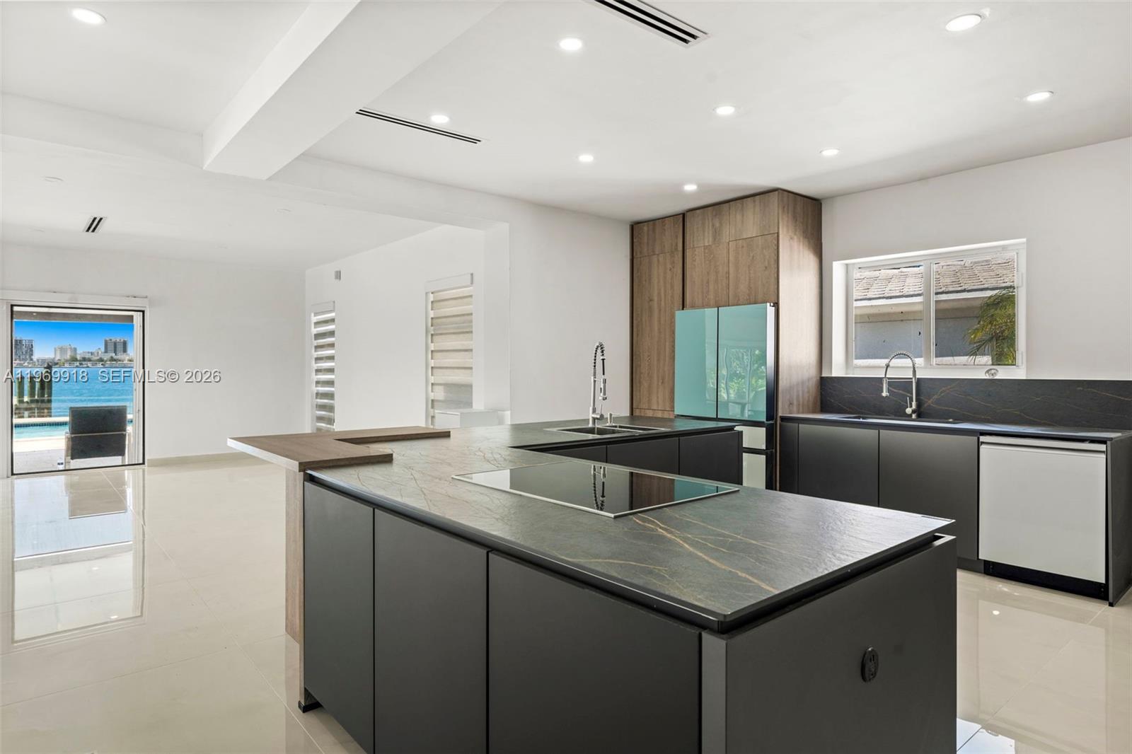 NORMANDY GOLF COURSE - Residential Lease