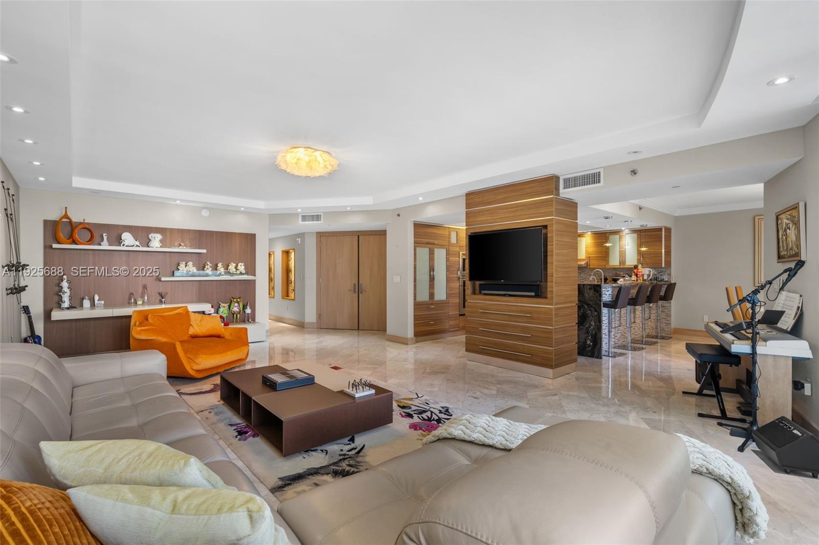 View photos, virtual tours, details... 17201 Collins Ave 3505