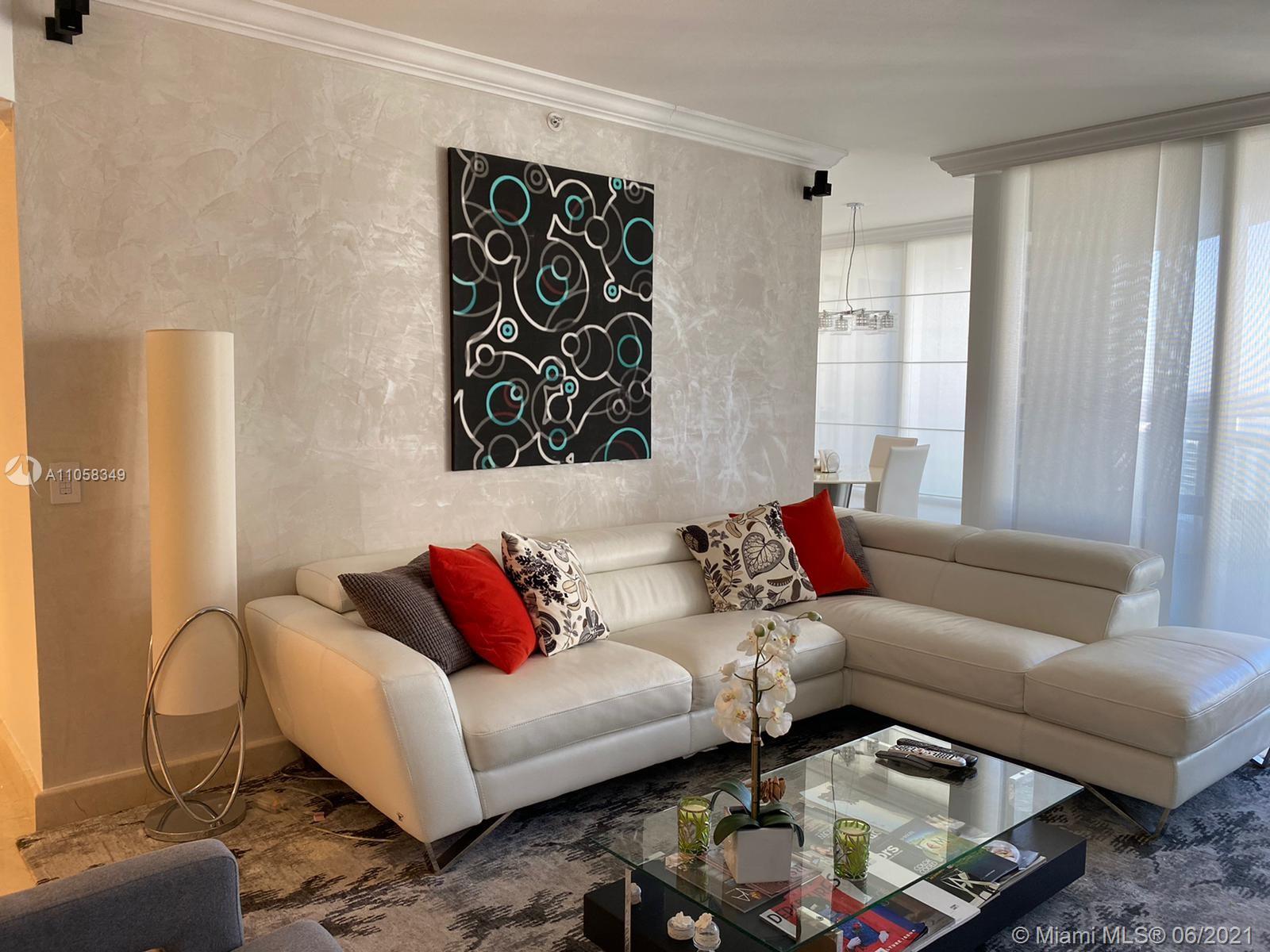 SOUTH TOWER AT THE POINT - Residential