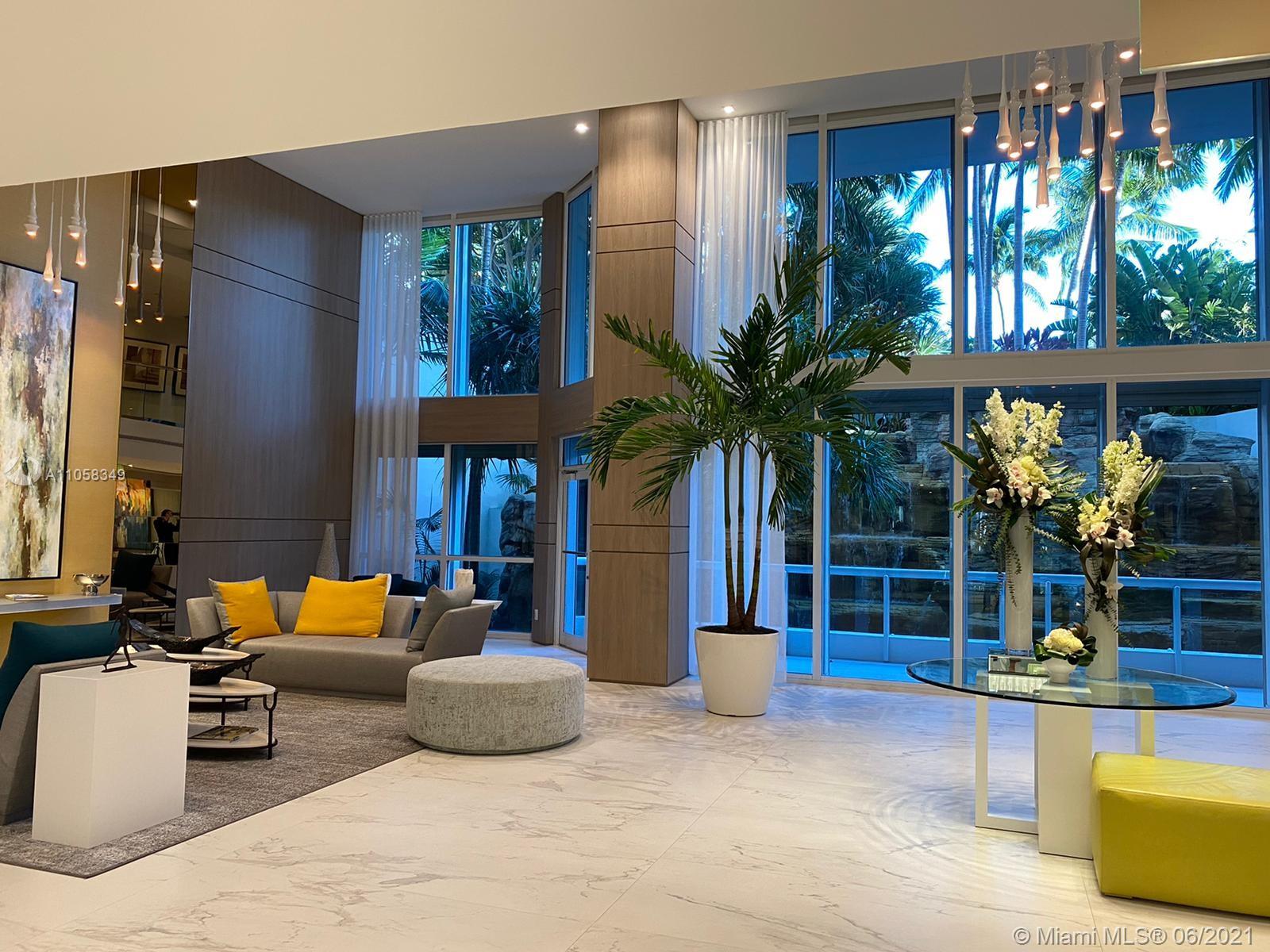 SOUTH TOWER AT THE POINT - Residential