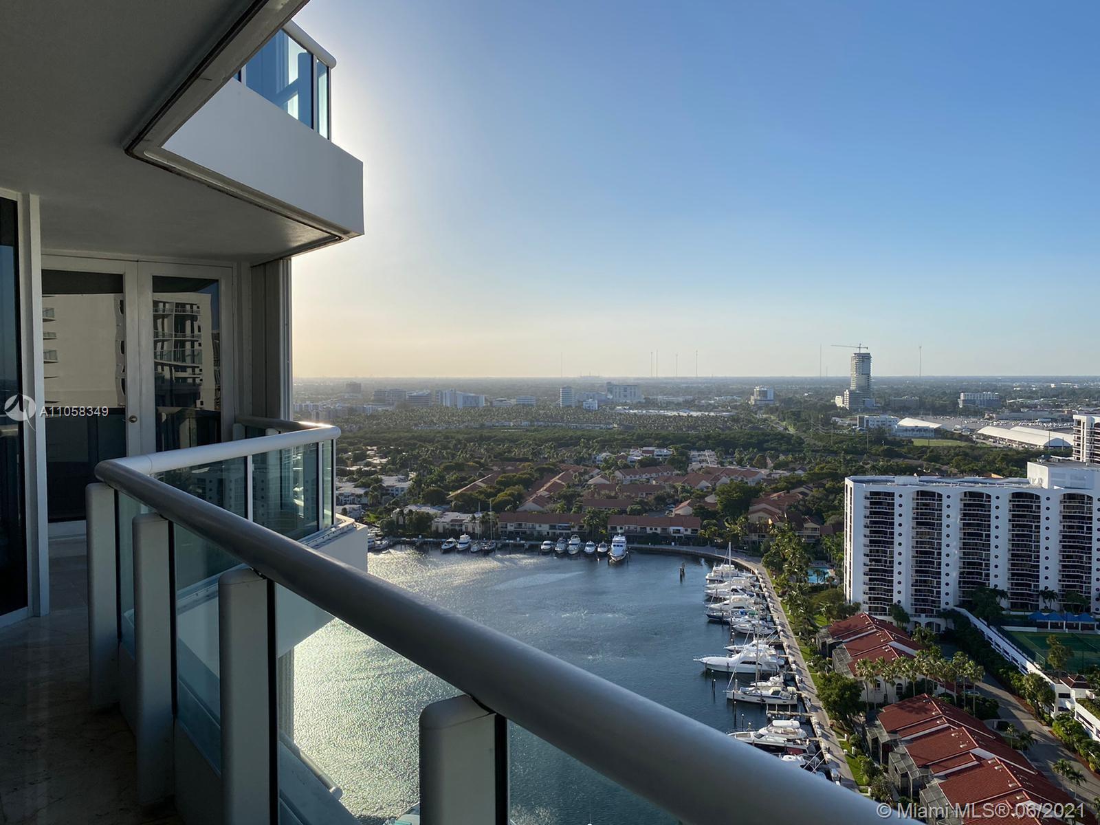 SOUTH TOWER AT THE POINT - Residential