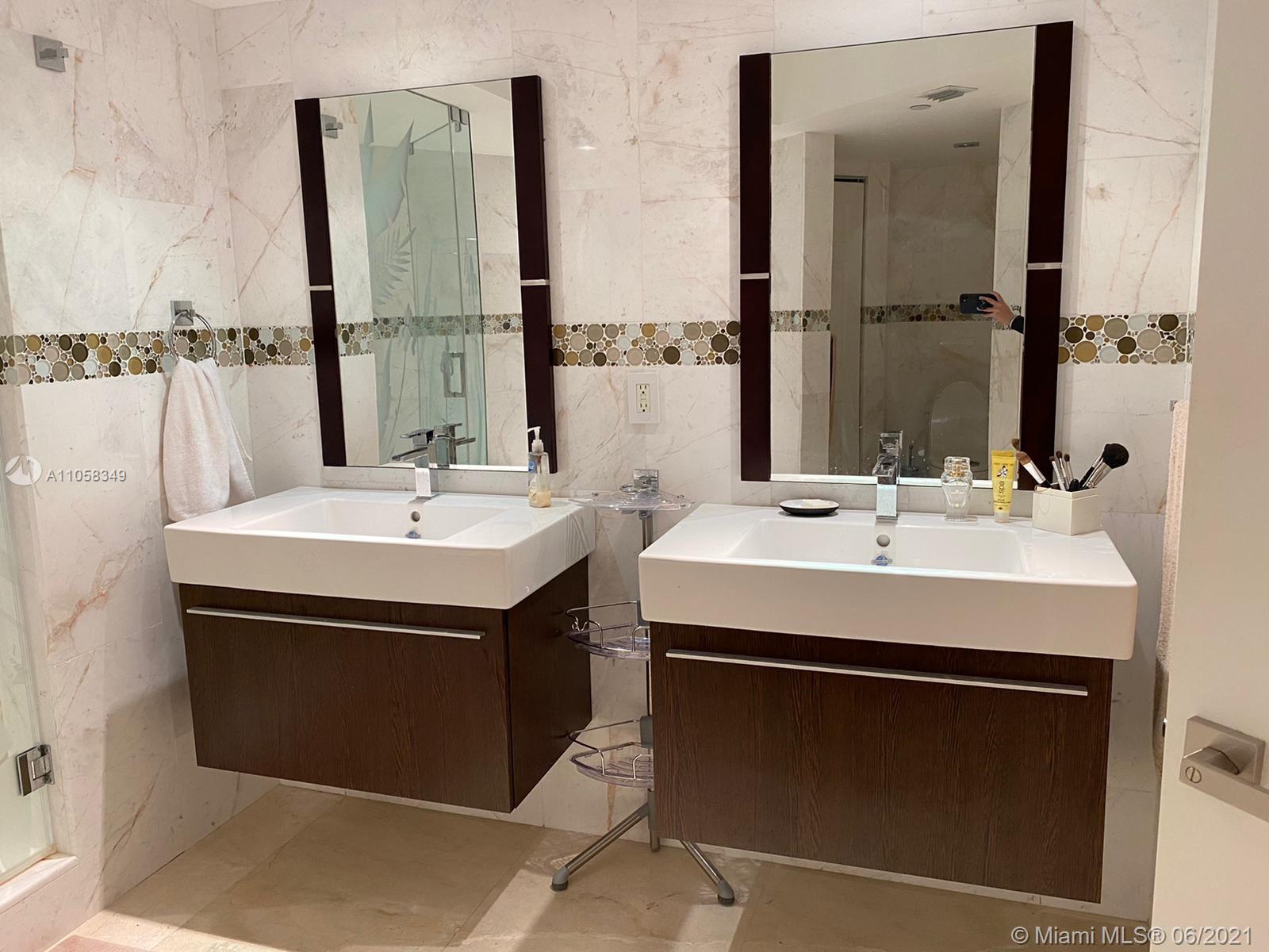 SOUTH TOWER AT THE POINT - Residential