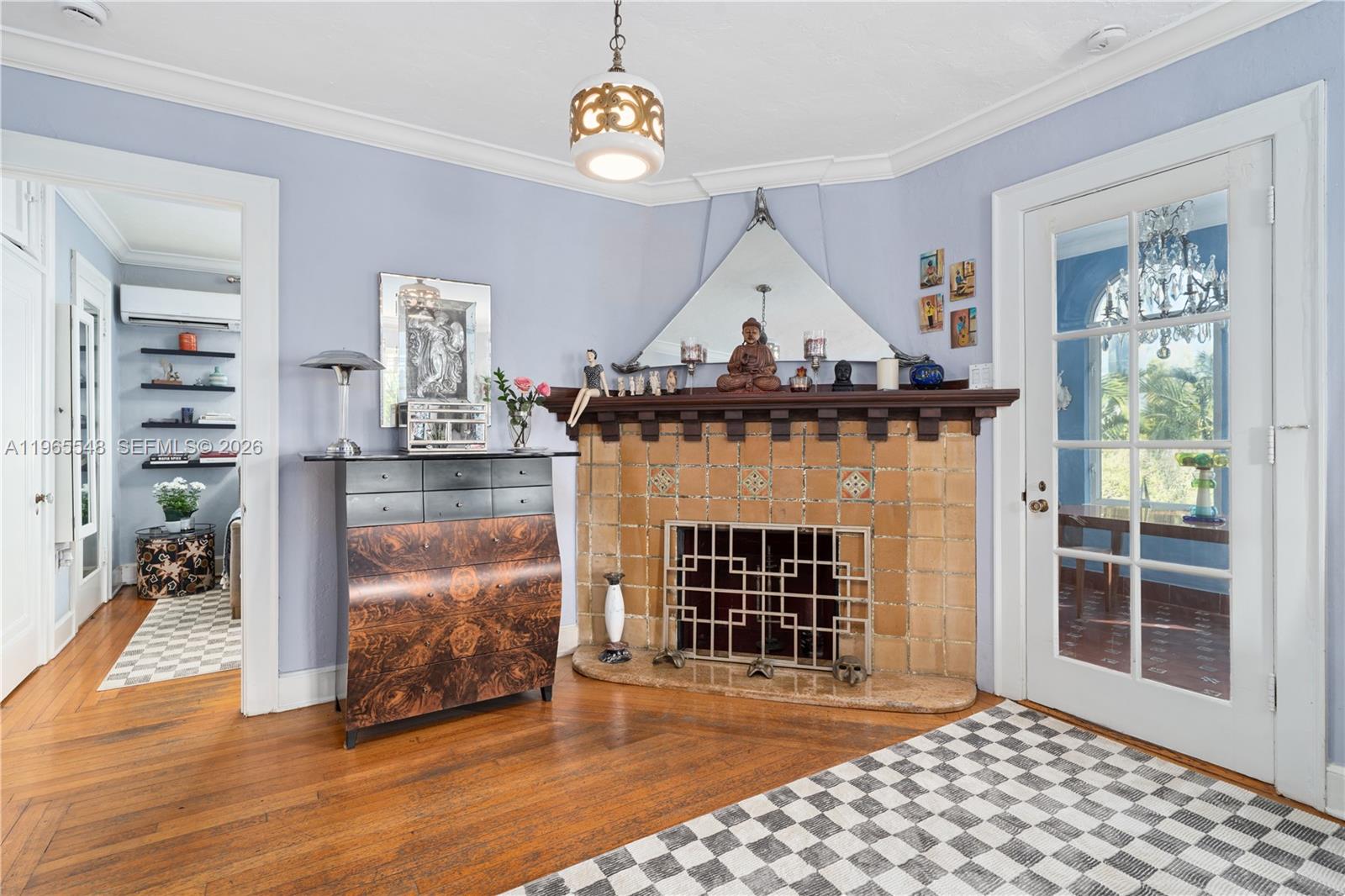 SURPRISE LAKE - Residential