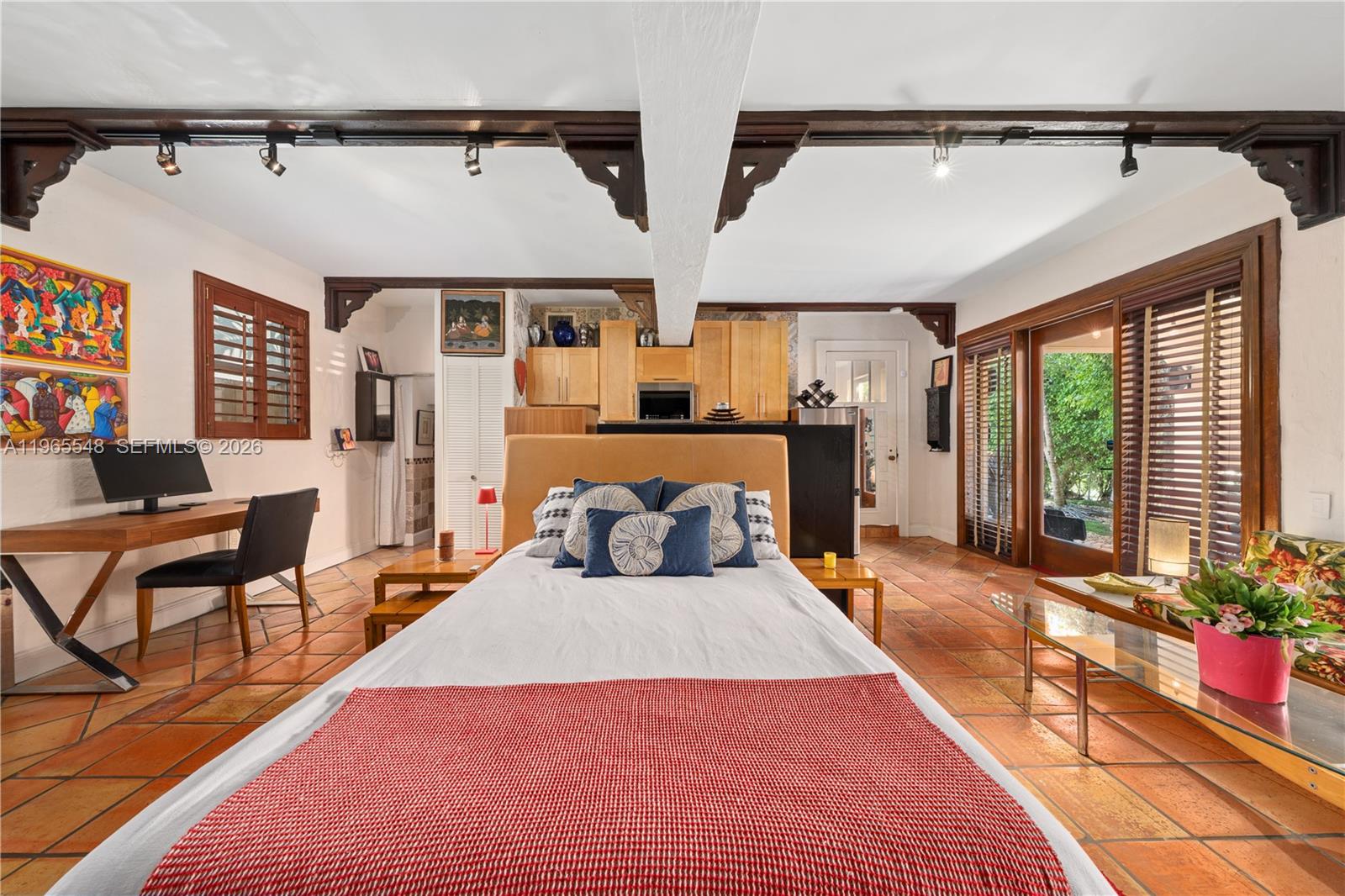 SURPRISE LAKE - Residential