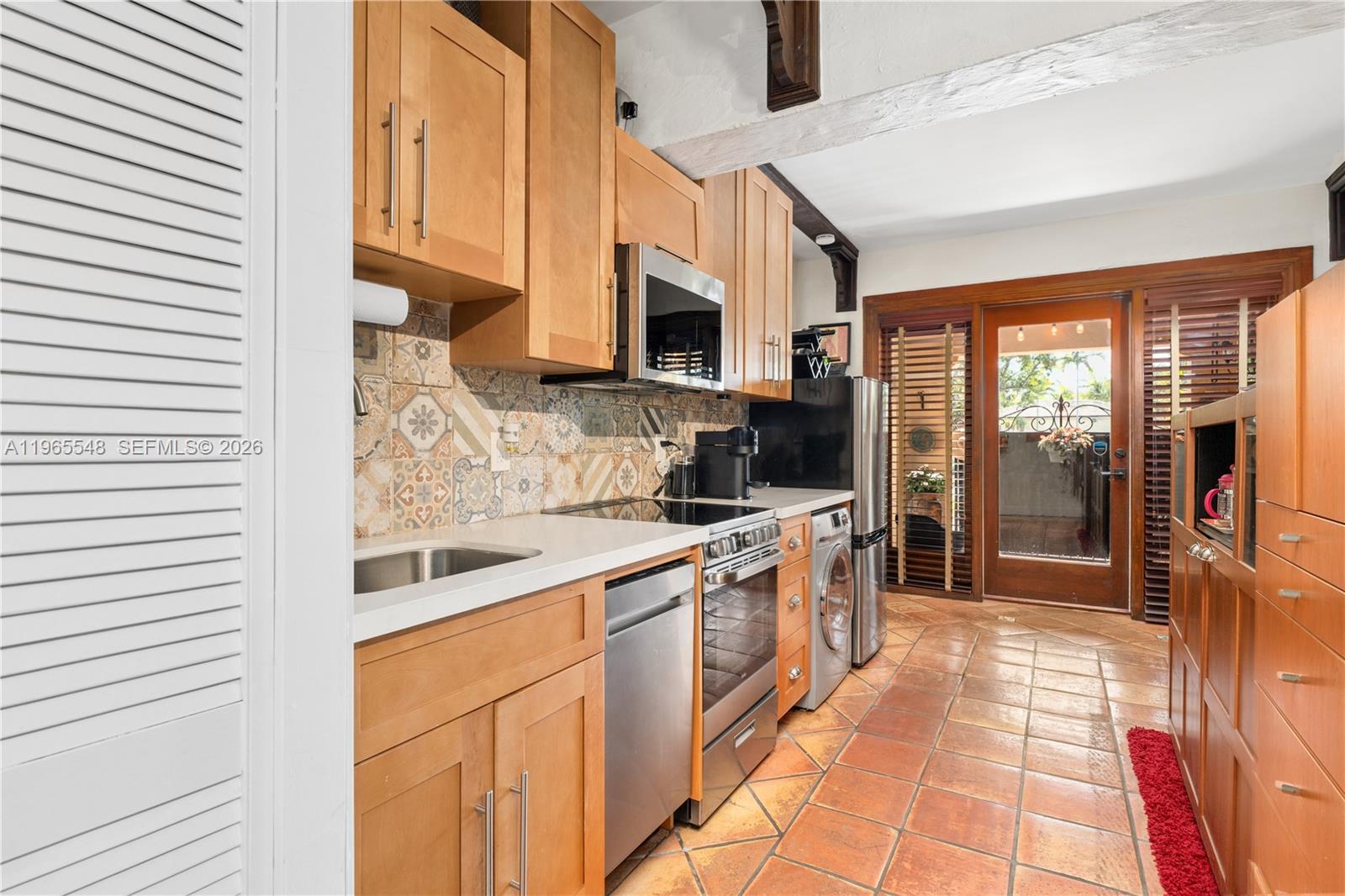 SURPRISE LAKE - Residential