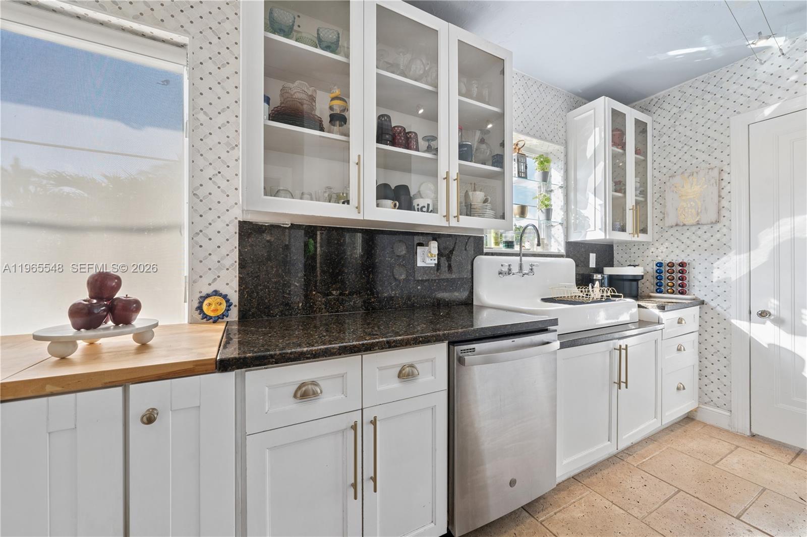 SURPRISE LAKE - Residential