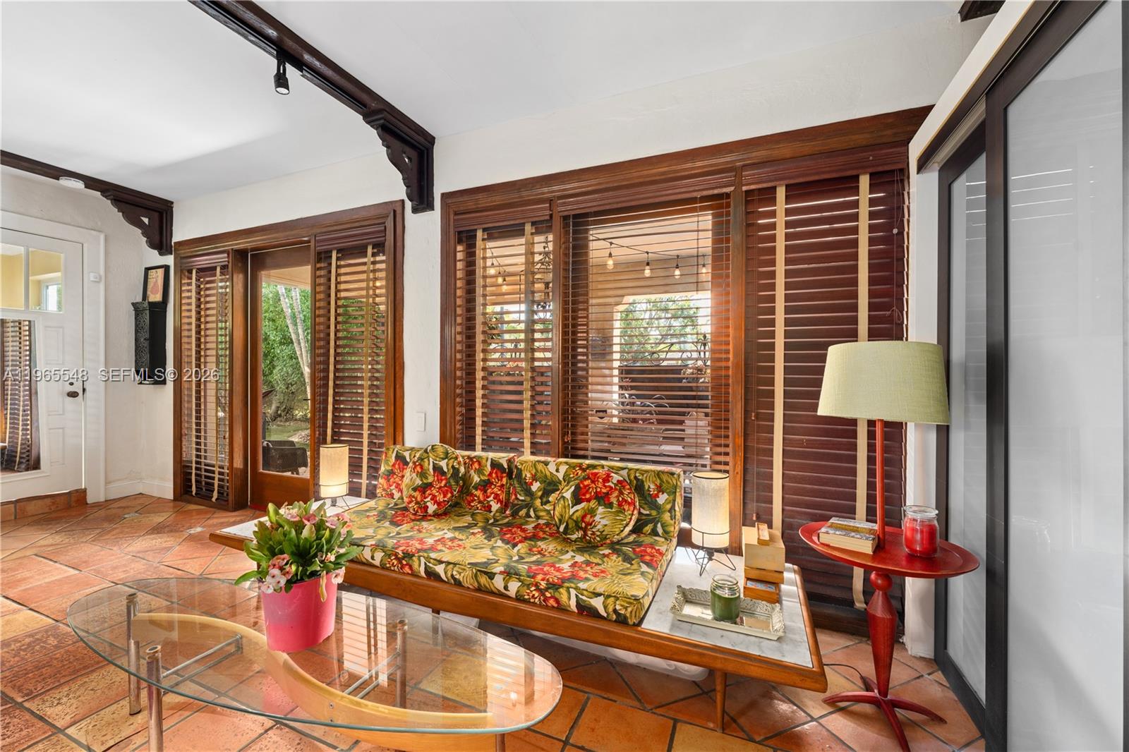 SURPRISE LAKE - Residential