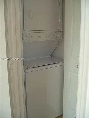 360 CONDO A - Residential