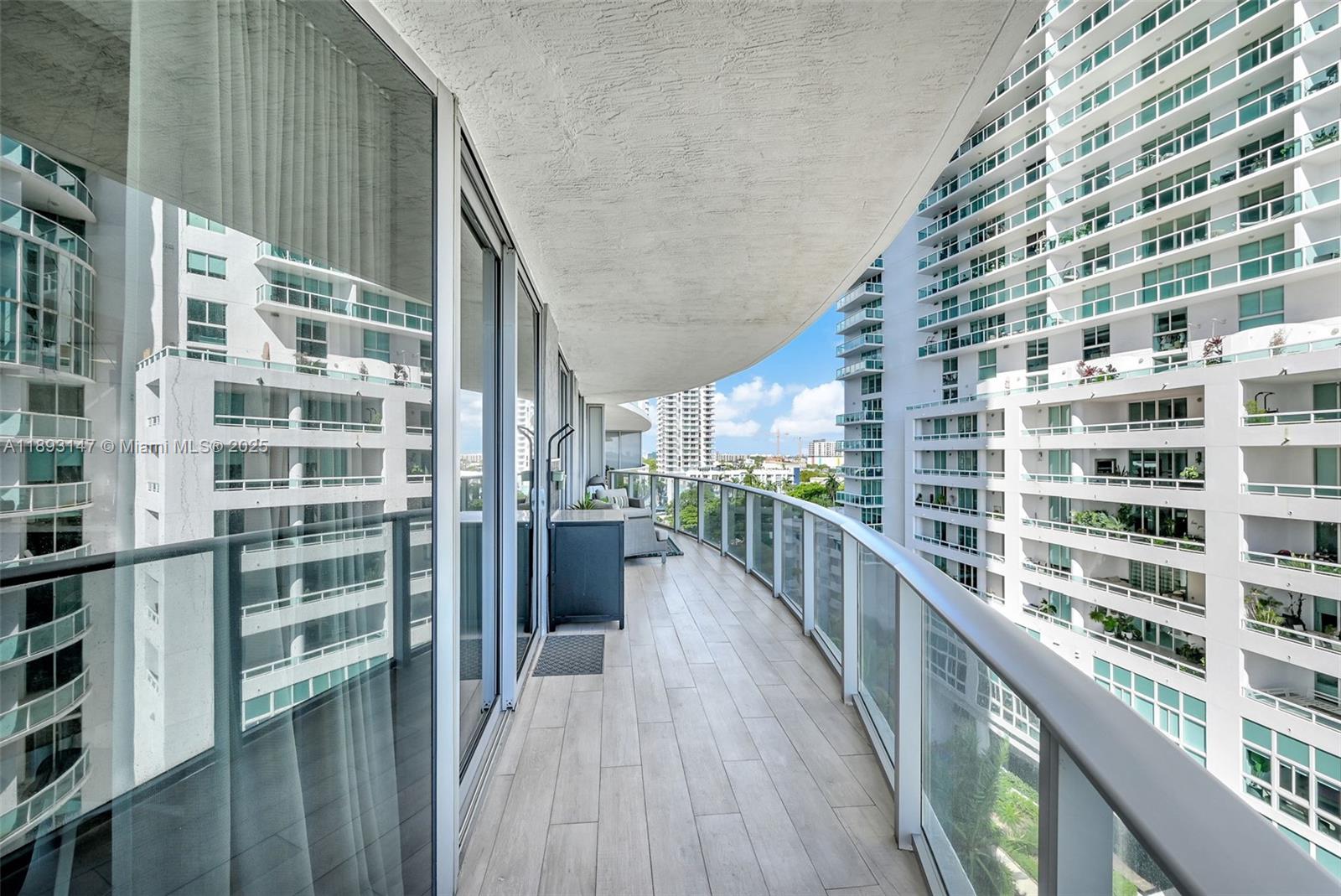 ARIA ON THE BAY CONDO - Residential Lease