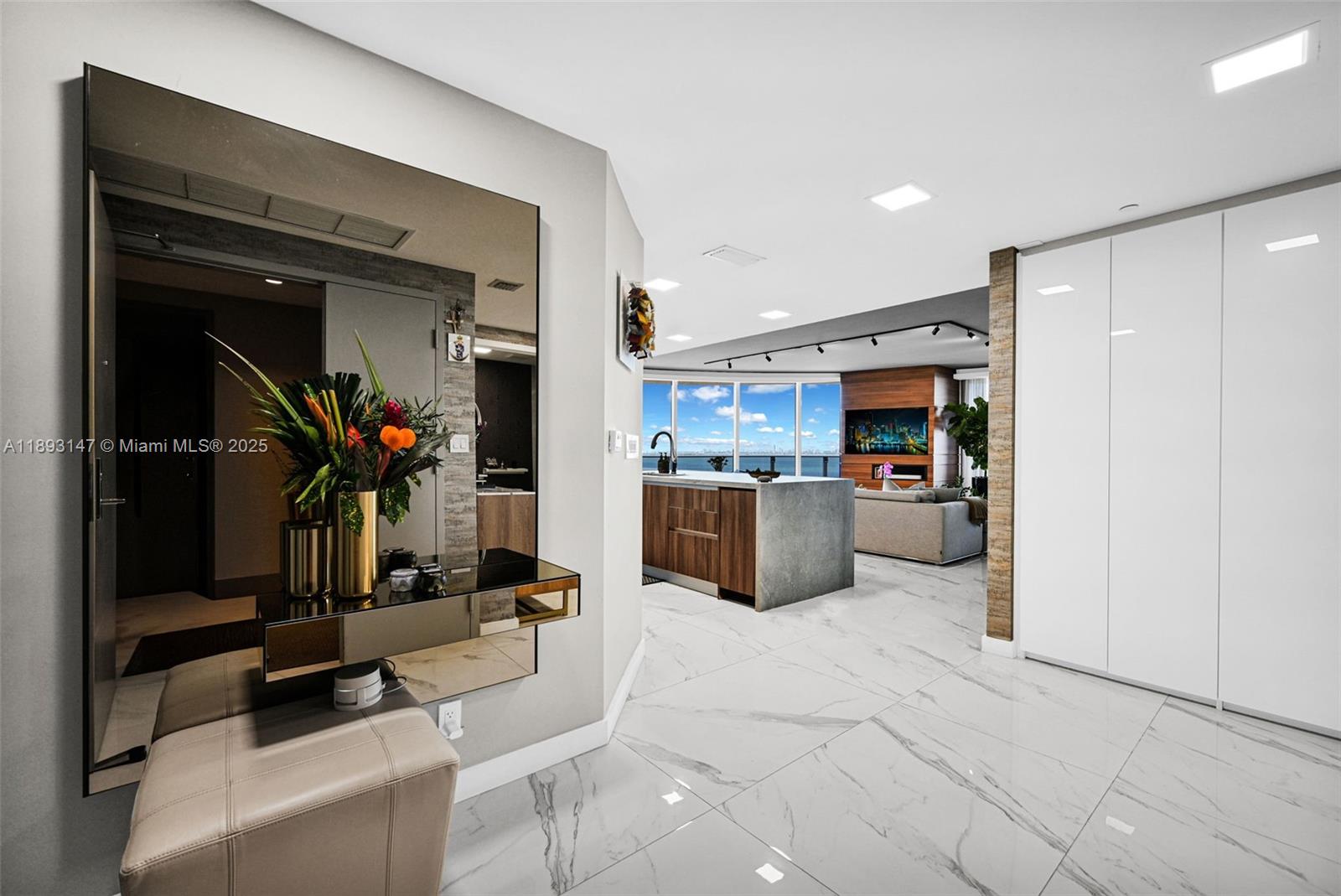 ARIA ON THE BAY CONDO - Residential Lease