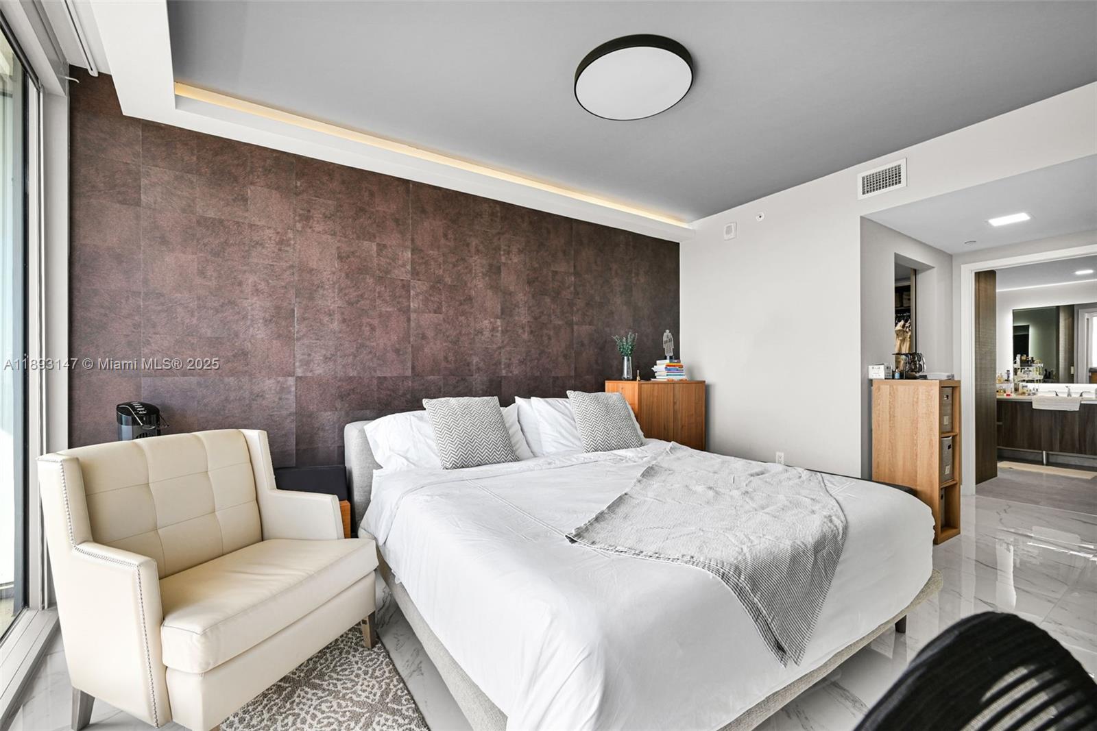 ARIA ON THE BAY CONDO - Residential Lease