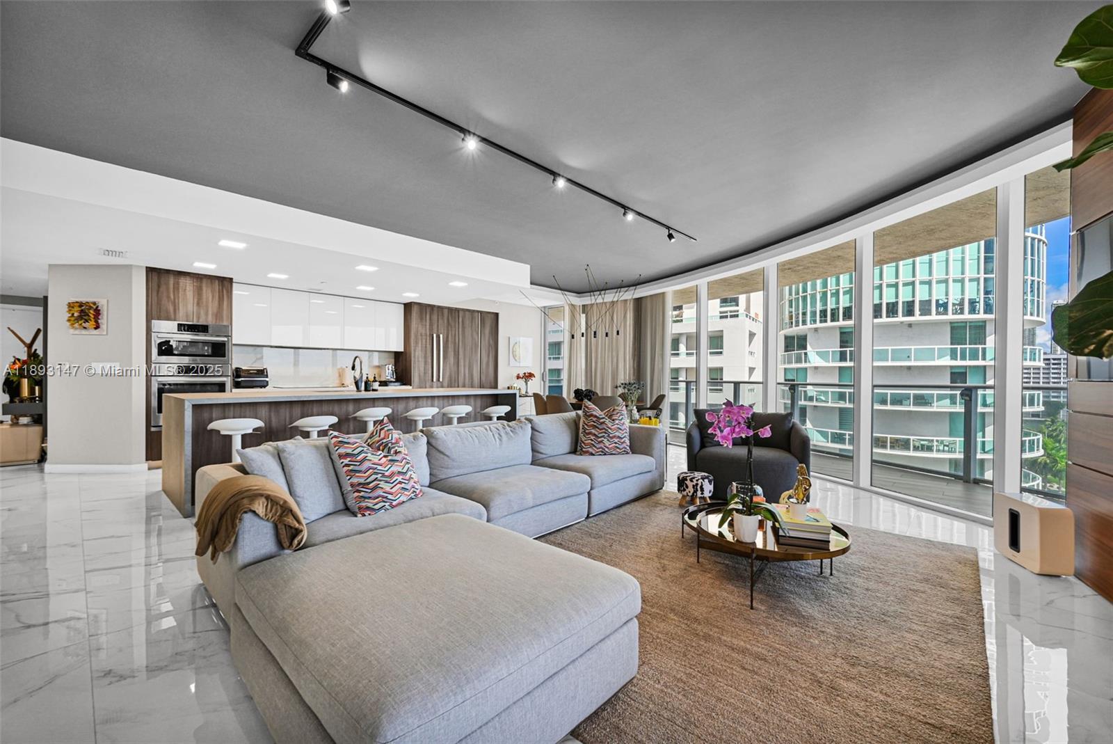 ARIA ON THE BAY CONDO - Residential Lease