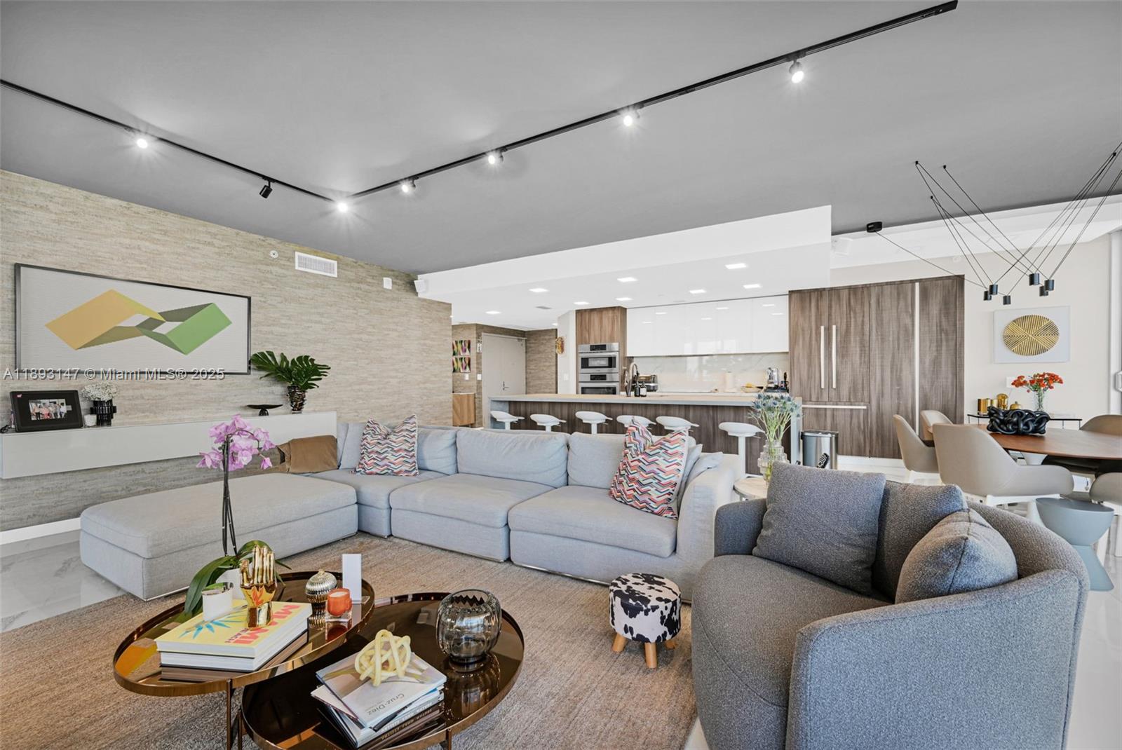 ARIA ON THE BAY CONDO - Residential Lease