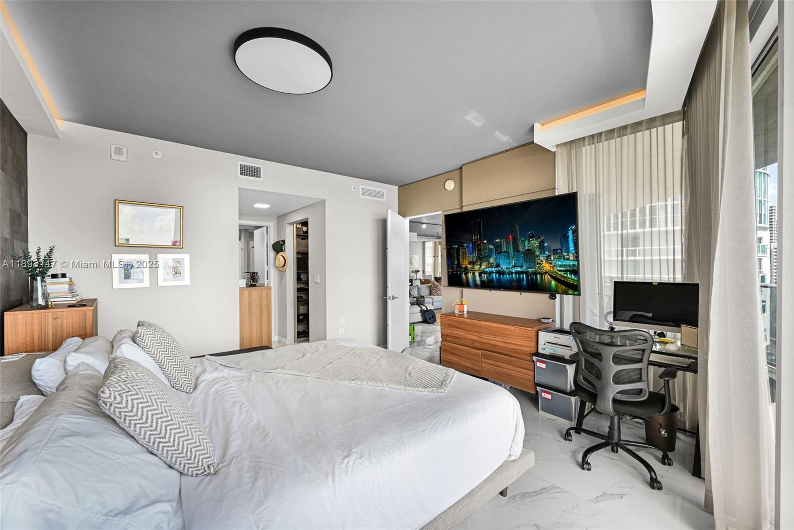 ARIA ON THE BAY CONDO - Residential Lease