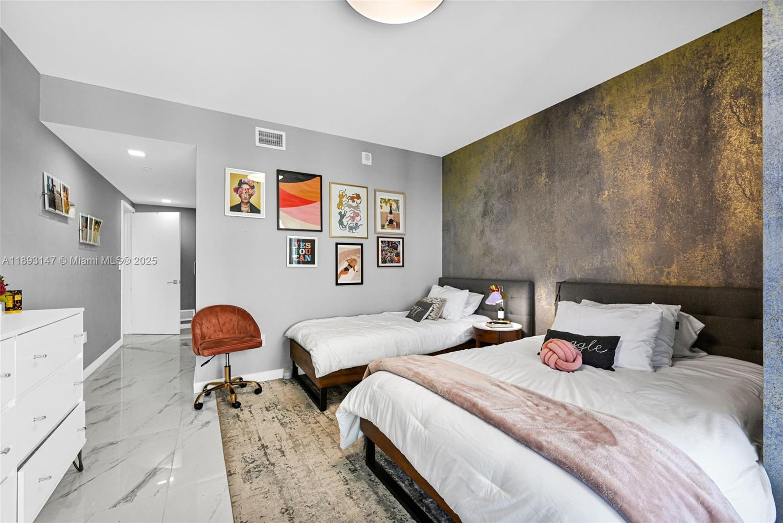 ARIA ON THE BAY CONDO - Residential Lease