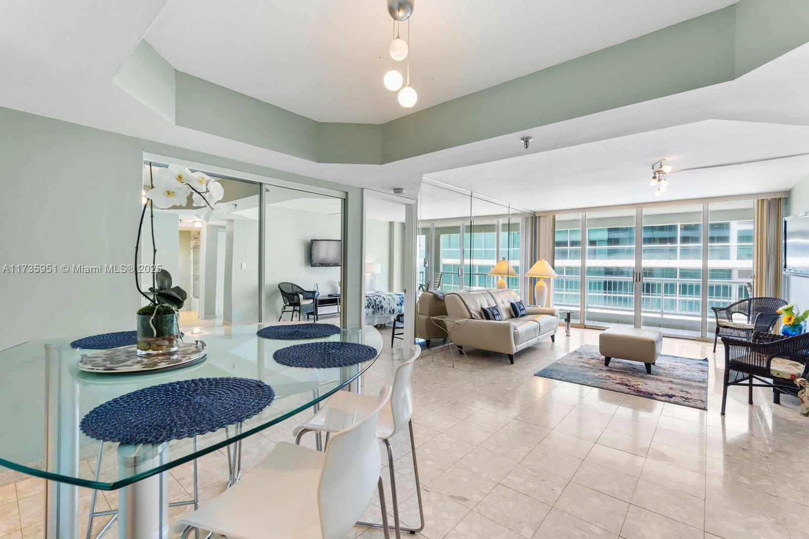 9341 Collins Ave 904