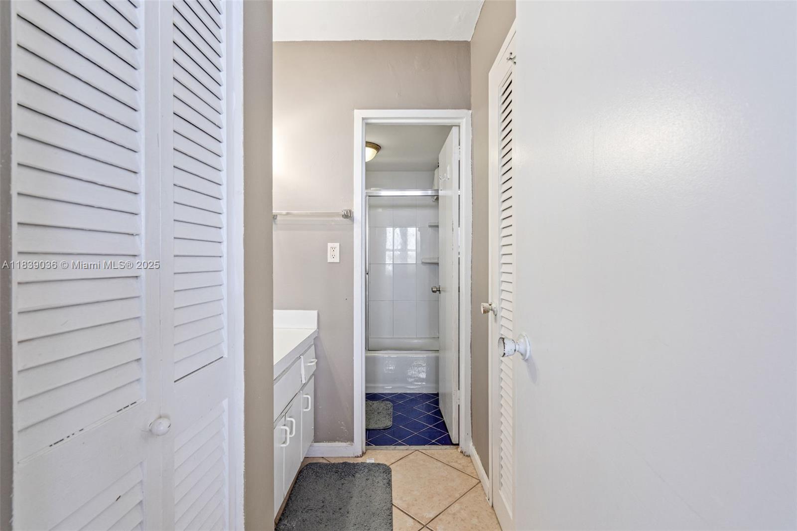 TRITON TOWER CONDO - Residential