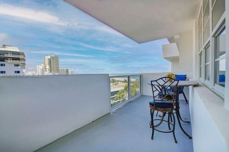 Property for Sale at 100 Lincoln Rd 841, Miami Beach, Miami-Dade County, Florida - Bedrooms: 1 
Bathrooms: 2  - $645,000