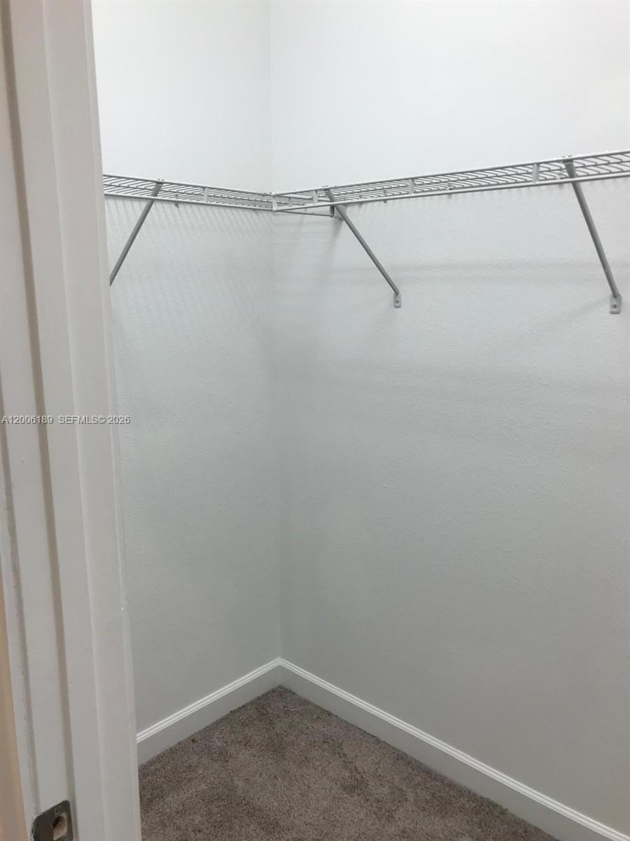 WYNDHAM LAKES ESTATES UNIT - Residential