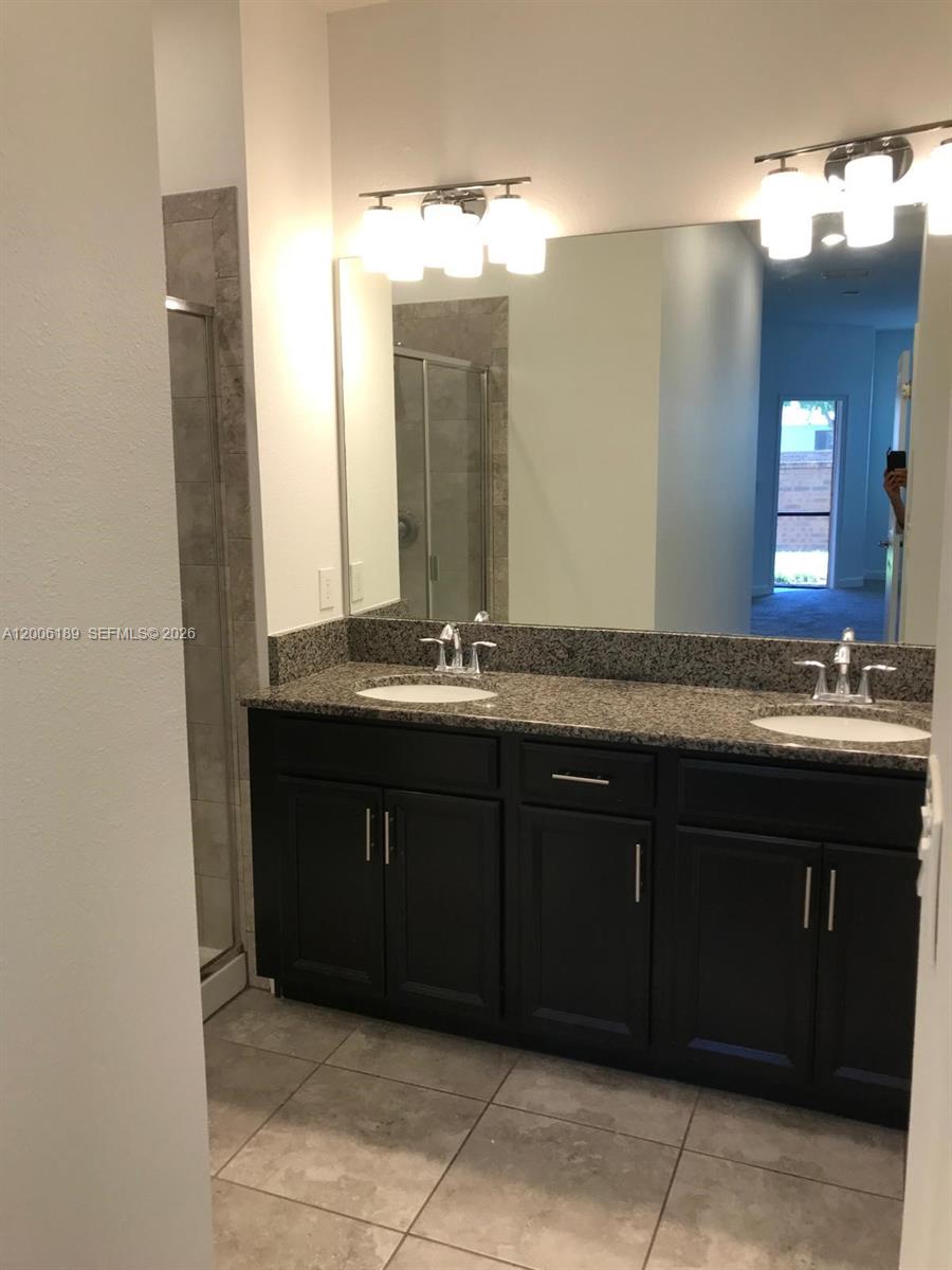 WYNDHAM LAKES ESTATES UNIT - Residential