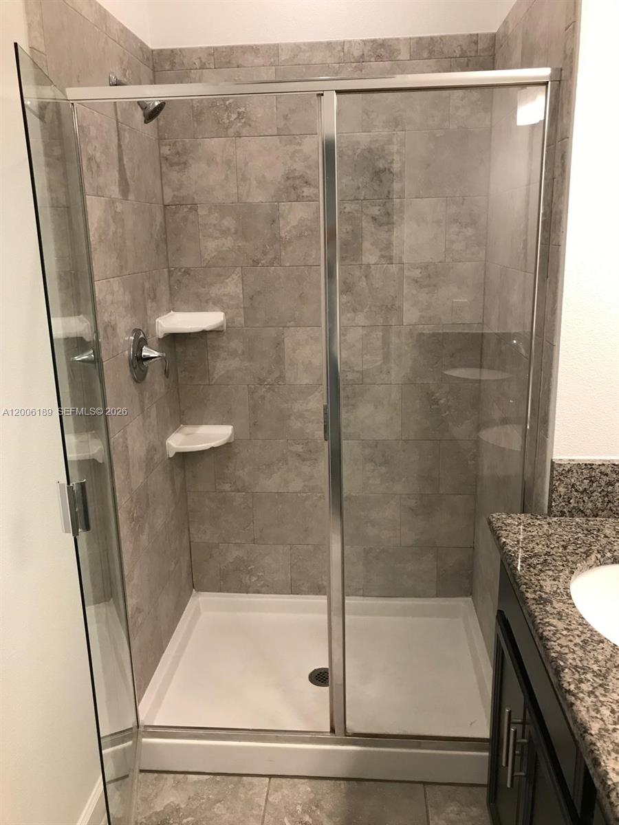 WYNDHAM LAKES ESTATES UNIT - Residential