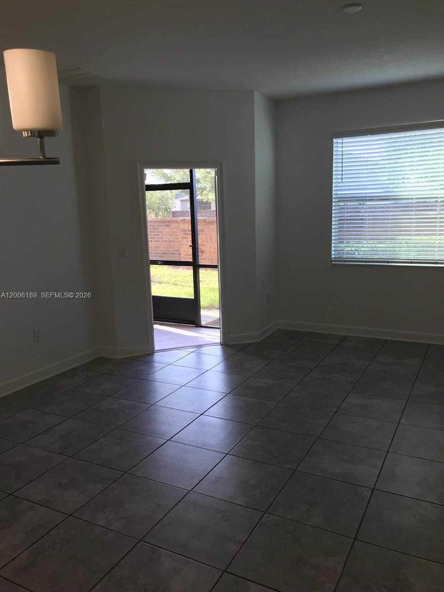 WYNDHAM LAKES ESTATES UNIT - Residential