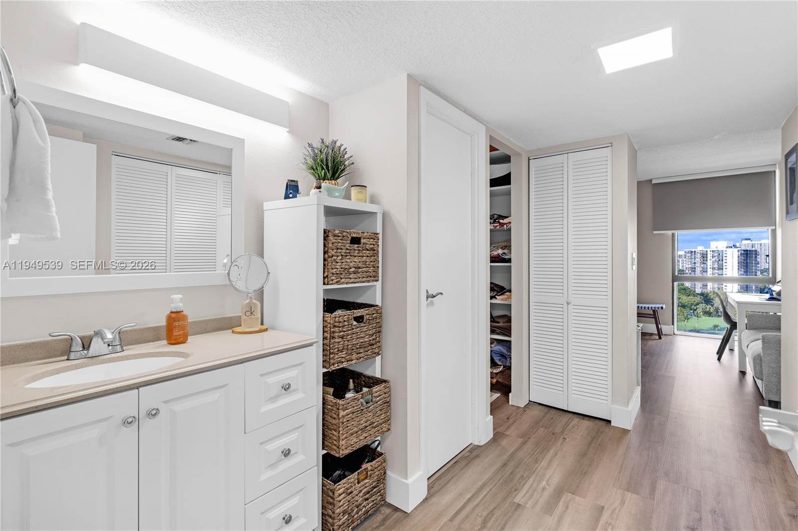 CORONADO CONDO- TOWER II - Residential