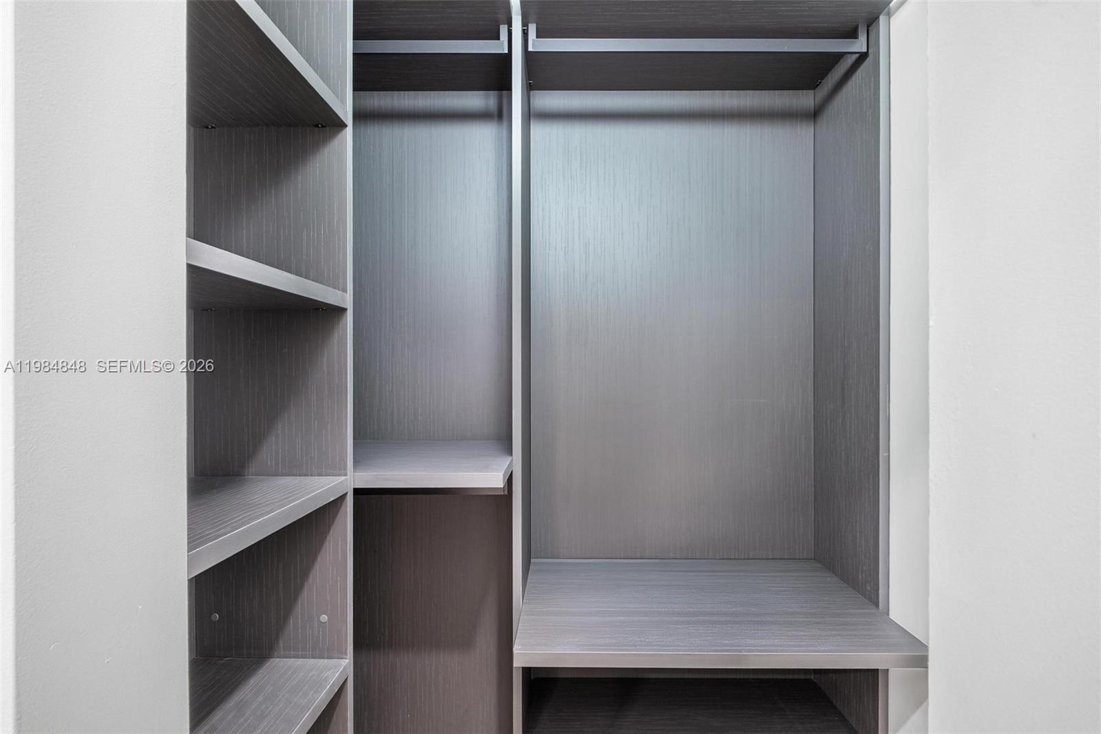 LINCOLN ROAD VILLAS SOUTH - Residential