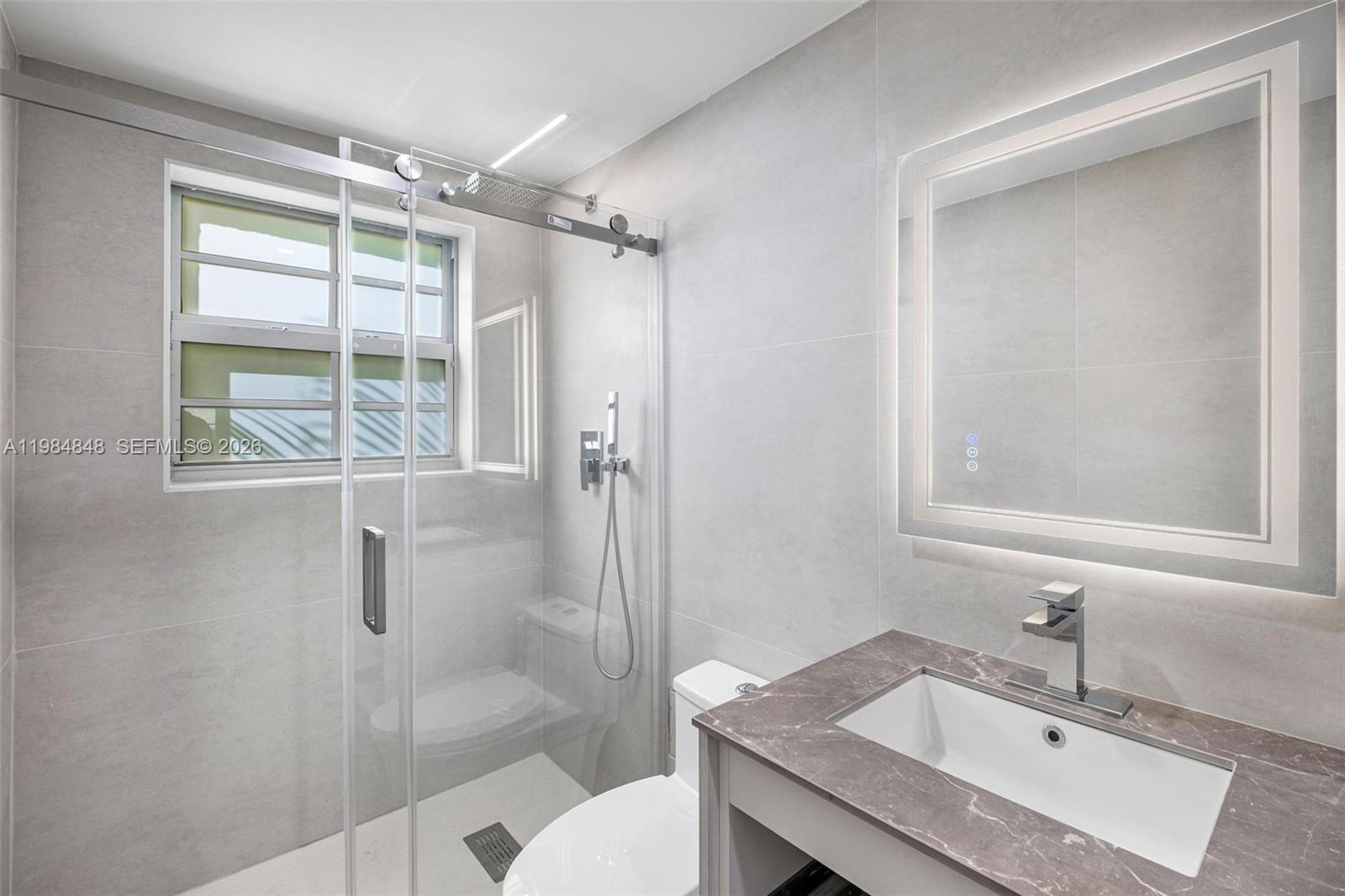 LINCOLN ROAD VILLAS SOUTH - Residential