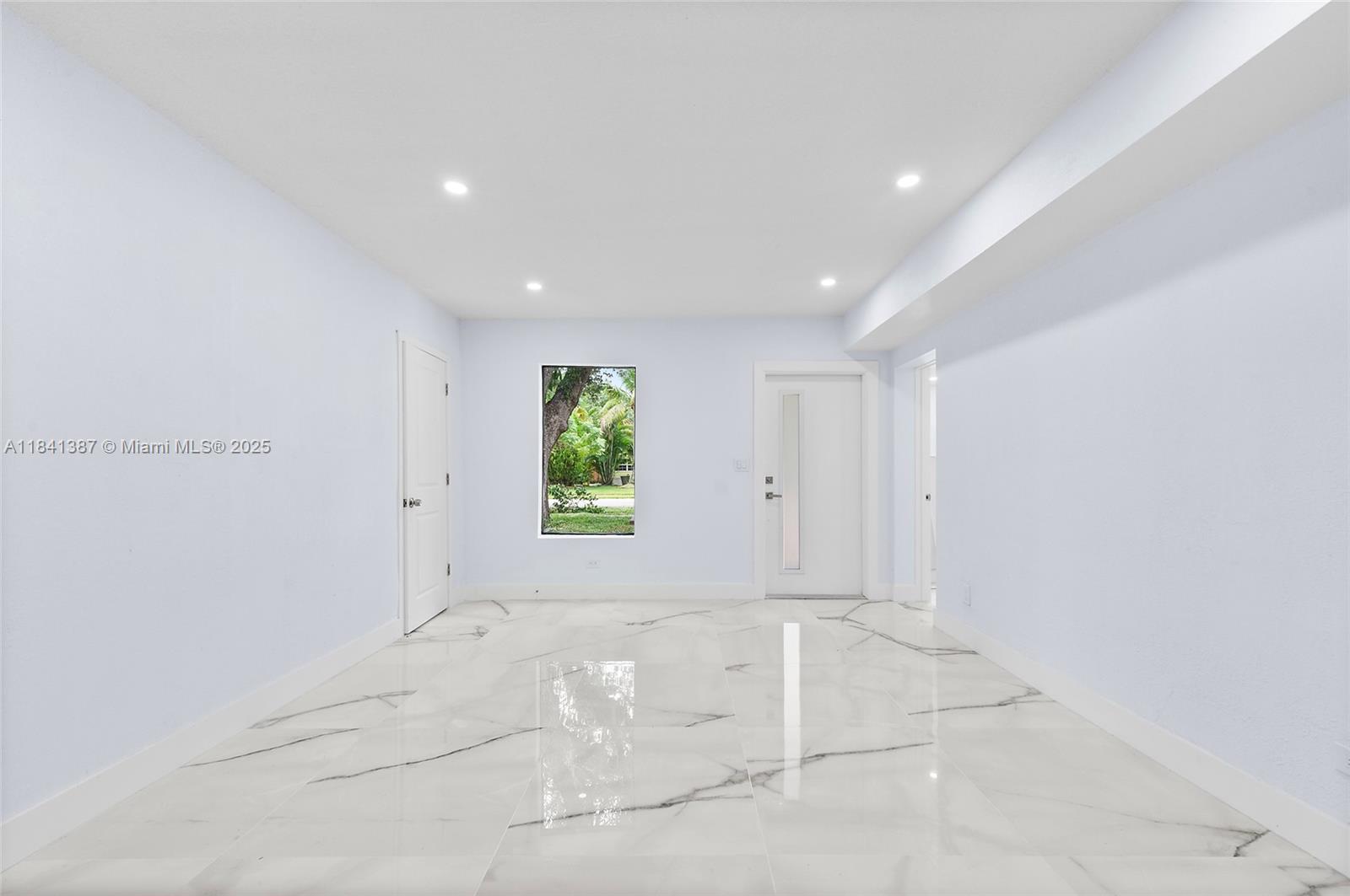 DIXIE GARDENS - Residential