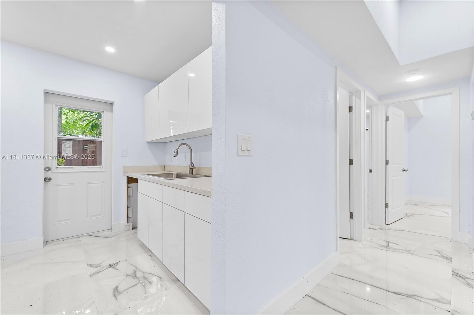 1535 NE 139th St
