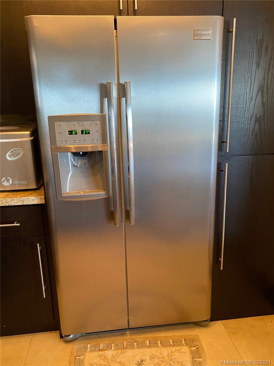 THE STERLING CONDO - Residential