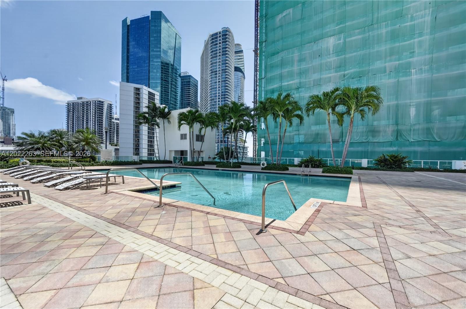 BRICKELL ON THE RIVER N T - Residential
