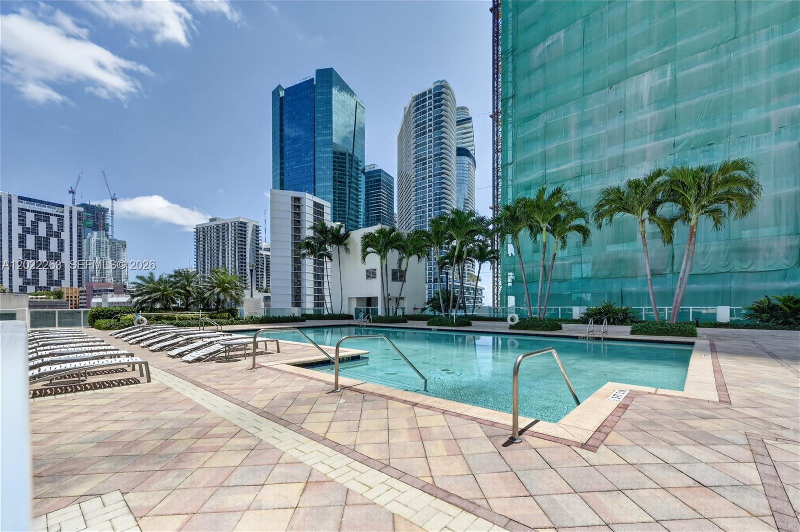 BRICKELL ON THE RIVER N T - Residential