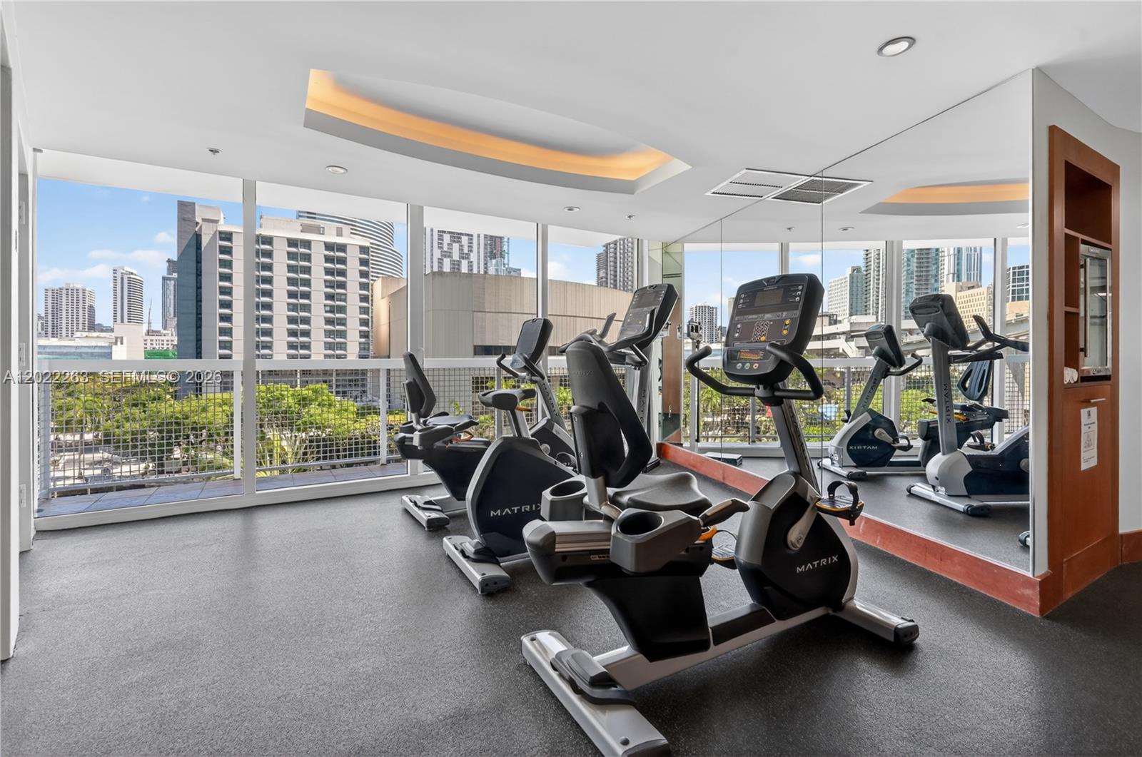 BRICKELL ON THE RIVER N T - Residential