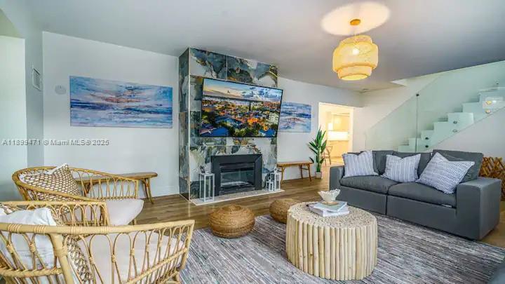 HOLLYWOOD BEACH - Residential