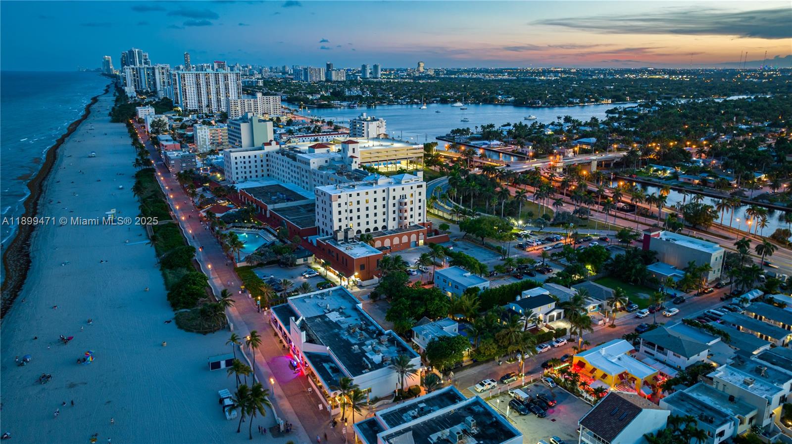 HOLLYWOOD BEACH - Residential