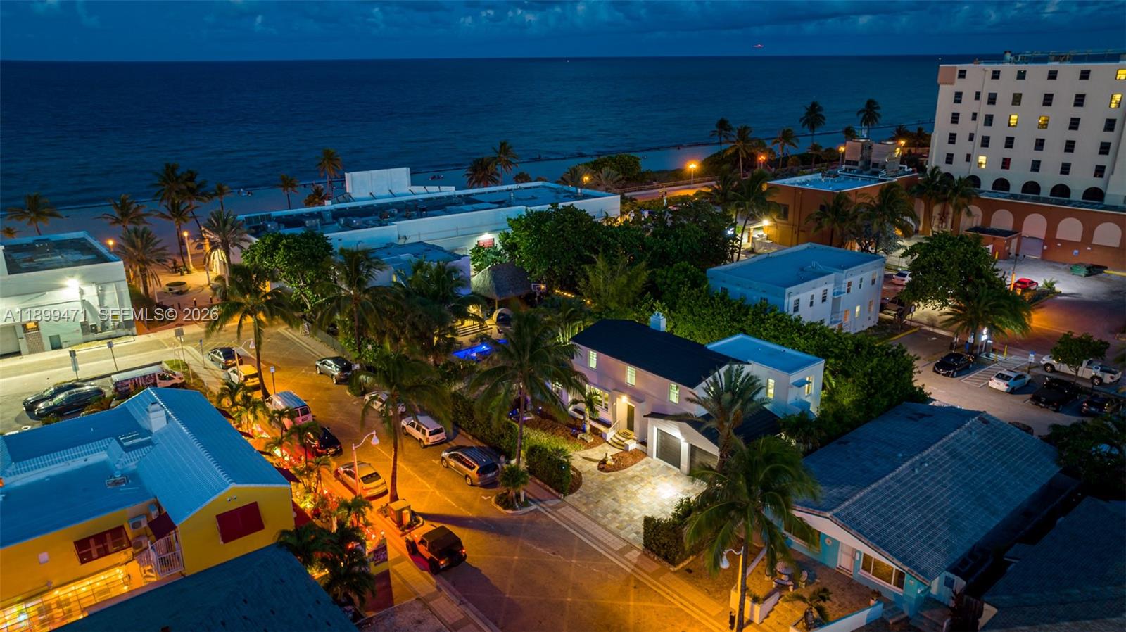 HOLLYWOOD BEACH - Residential