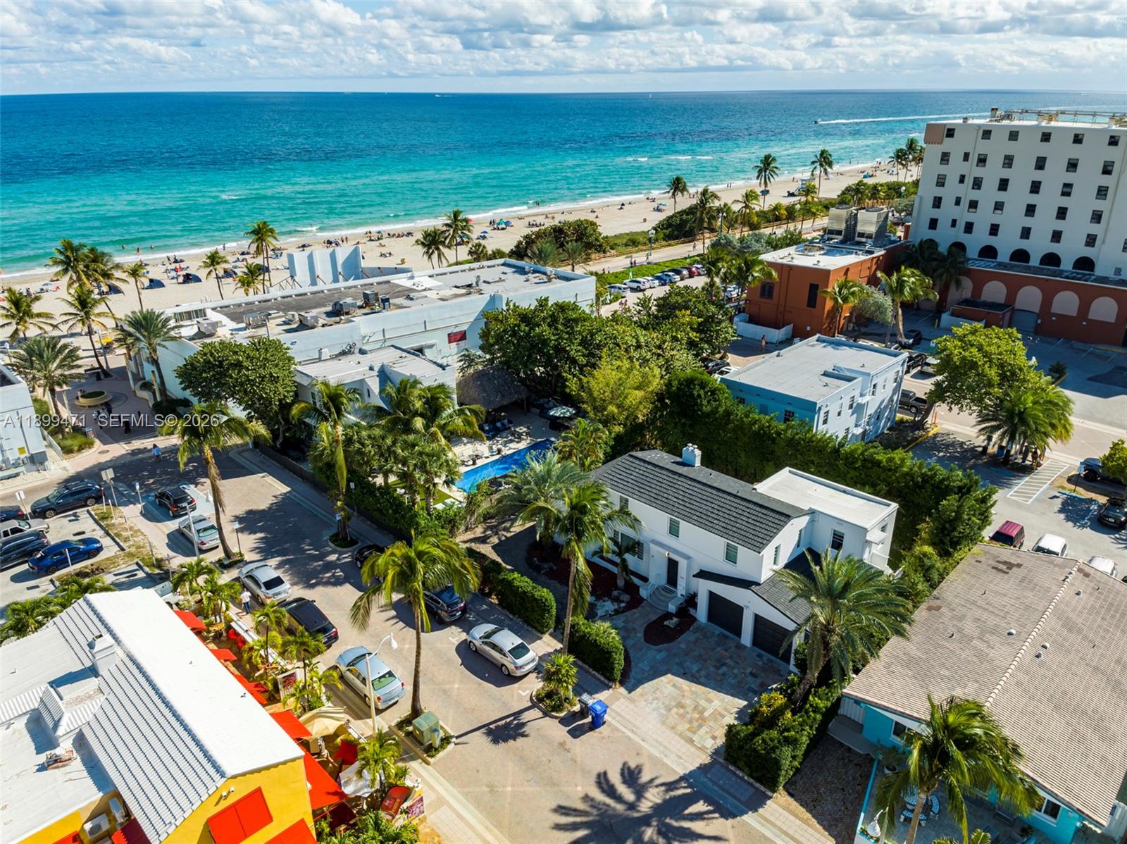 HOLLYWOOD BEACH - Residential
