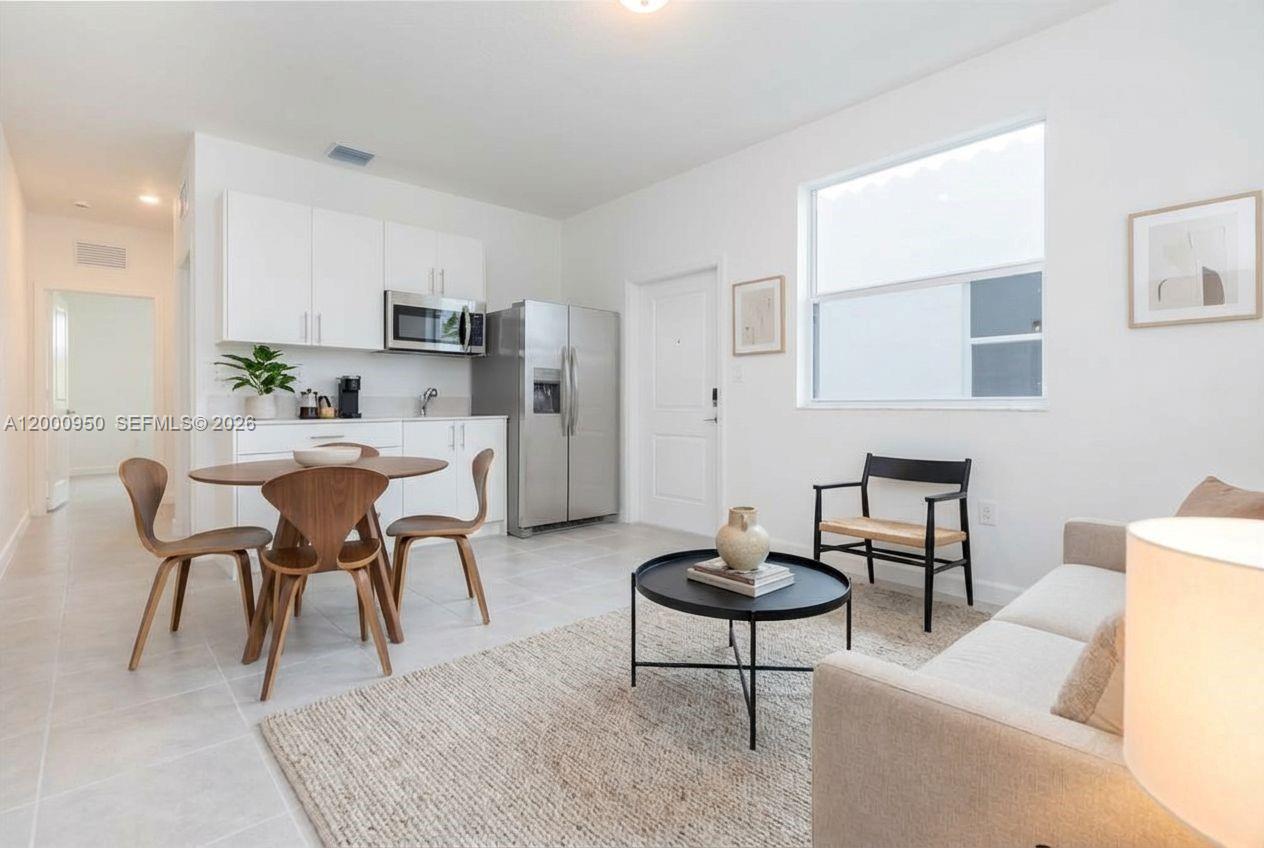 KEYS-GATE NO 1 - Residential