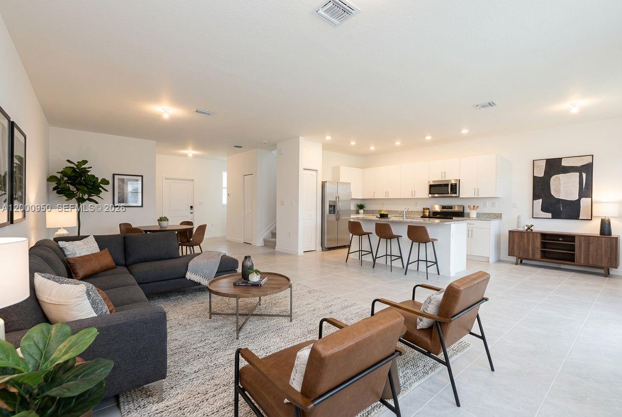 KEYS-GATE NO 1 - Residential