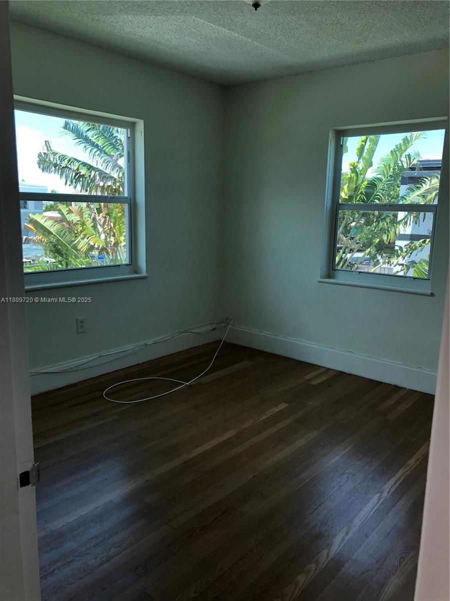 DEL RIO PARK - Residential Income