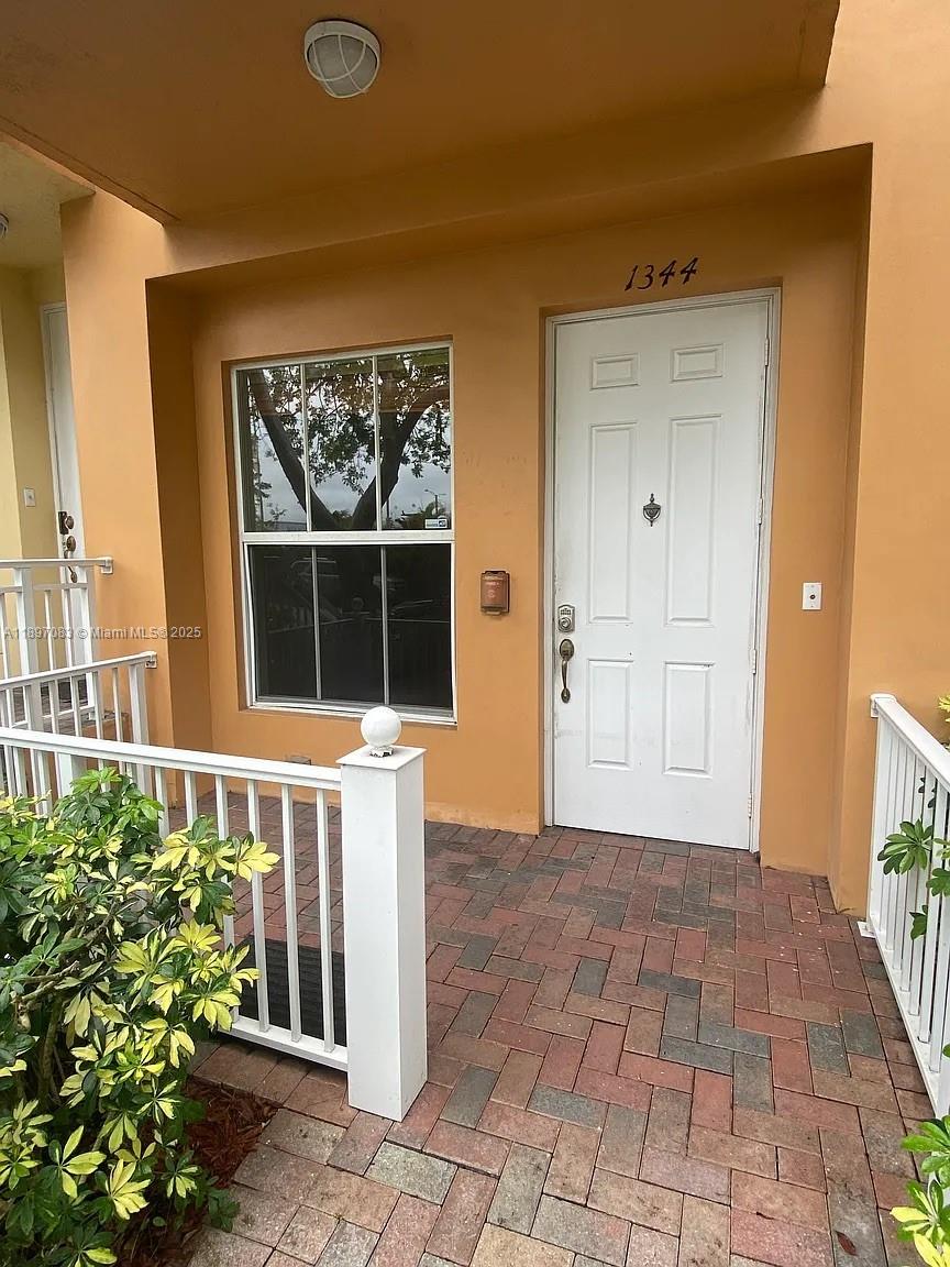 VILLAGE AT SAILBOAT BEND - Residential Lease
