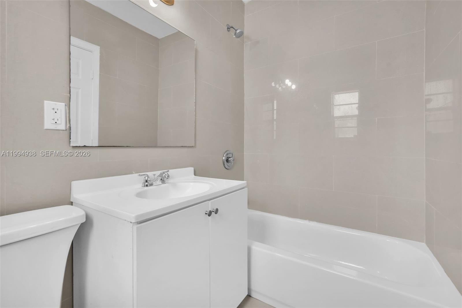 ISLE OF NORMANDY MIAMI VI - Residential Lease